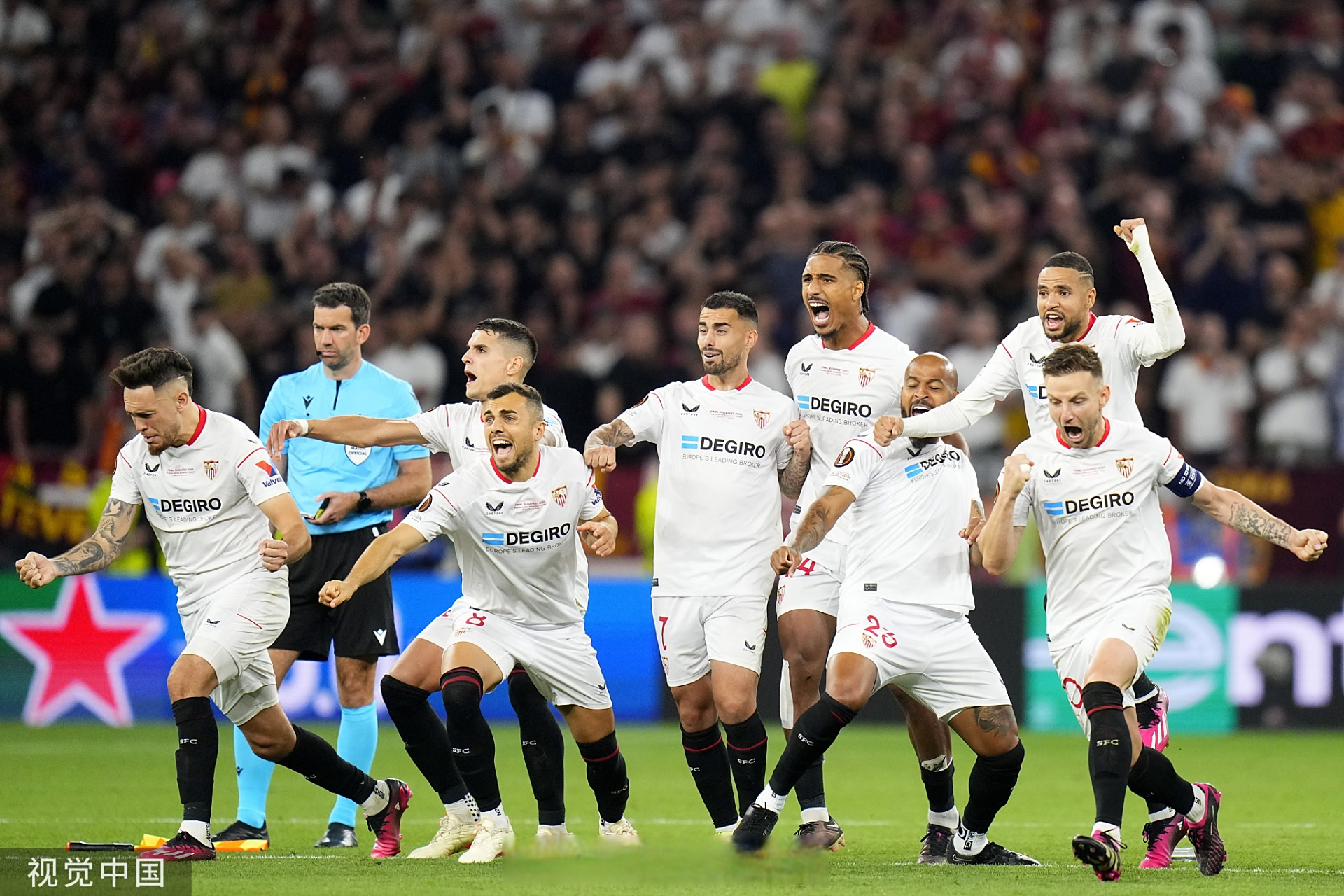 包含塞维利亚今夜造点机会武汉三镇主帅复盘备战欧联，清晨瓦伦西亚备战CBA季后赛直接炸裂的词条