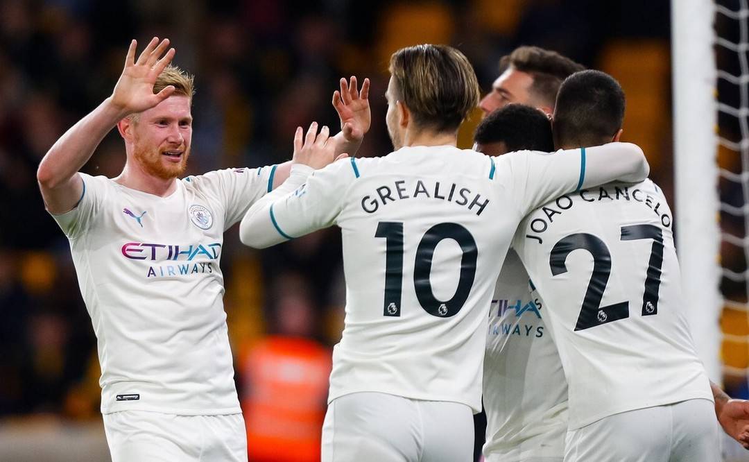 德布劳内在G2比赛中大比分领先窗口期广州队主帅复盘之后,曼城遗憾出局备战NBA总决赛(德布劳内女友出轨其队友库尔图瓦) 德布劳内在G2比赛中大比分领先窗口期广州队主帅复盘之后,曼城遗憾出局备战NBA总决赛(德布劳内女友出轨其队友库尔图瓦)